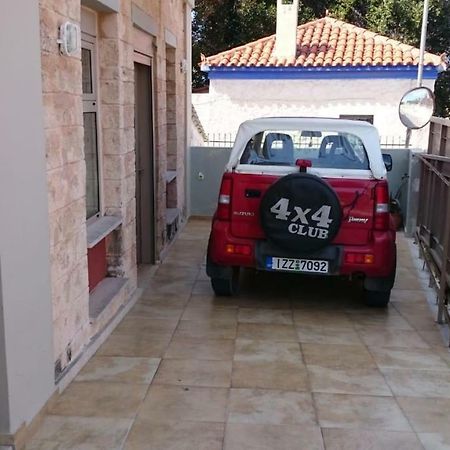 Arapakis Apartment 2 Aegina Exterior photo